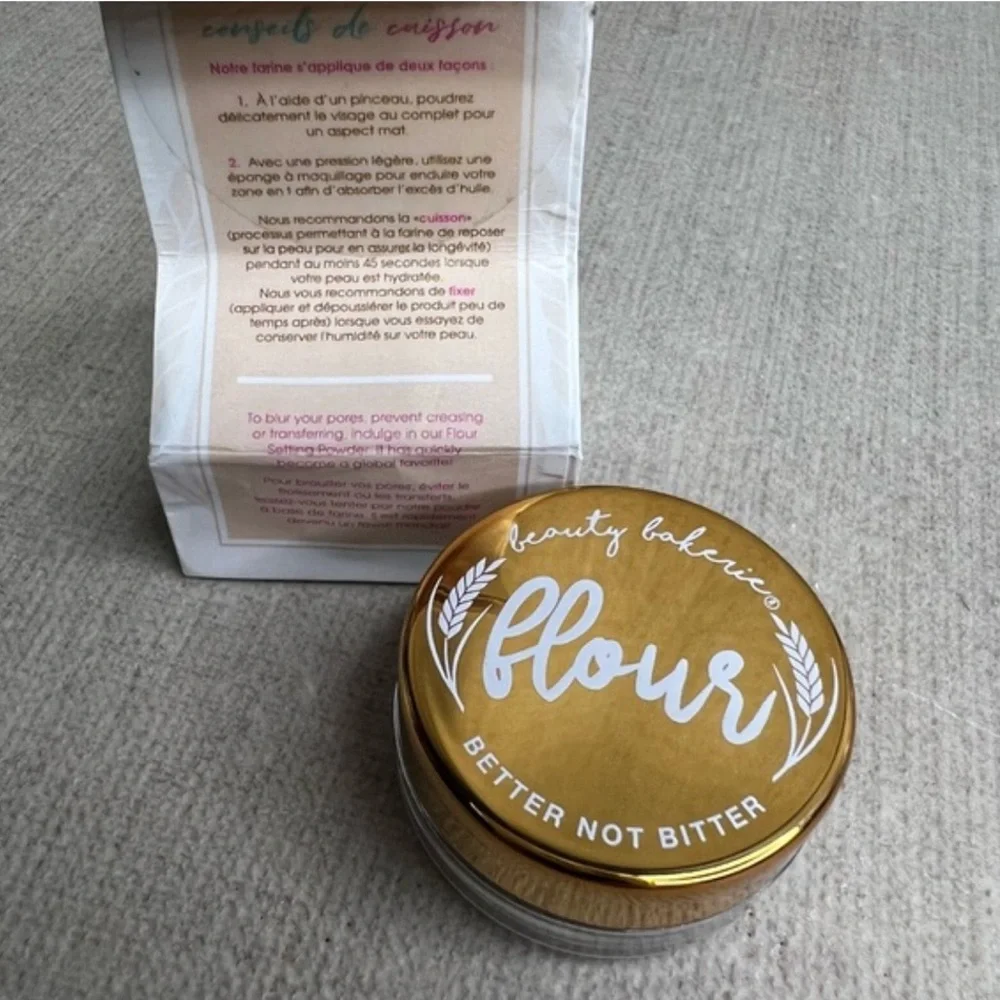 ❤️3 for $25❤️ Beauty Bakerie Face Flour Baking Powder mini in Oat (translucent)